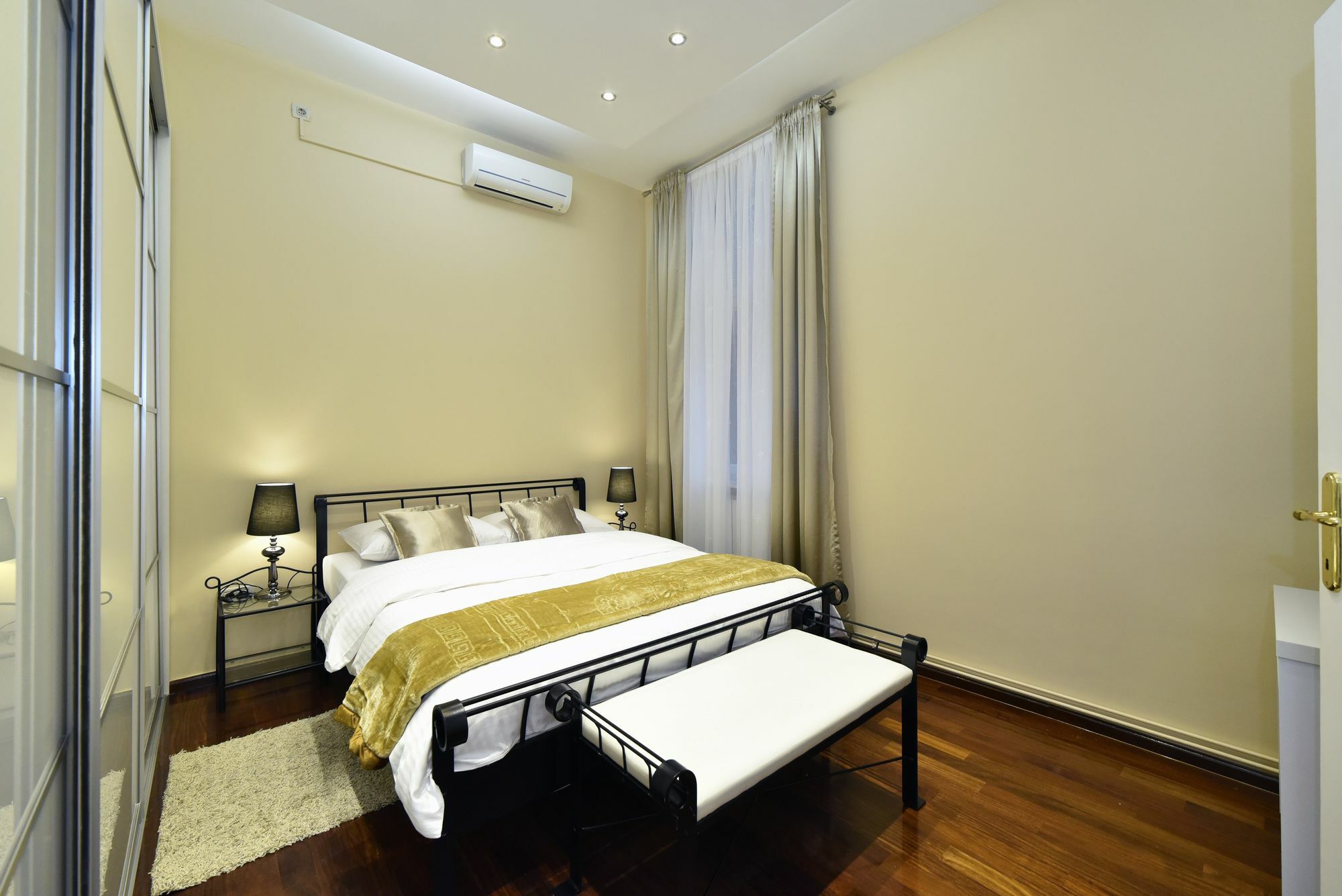 Luxury Residence Center Apartment Загреб Екстериор снимка